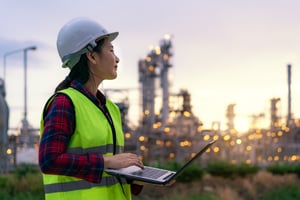 Engineer in front of Oil and Gas Raffinery